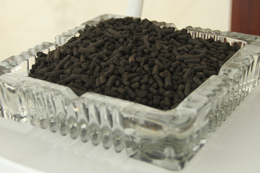 Palladium-Kohlenstoff-Desoxidationsmittel