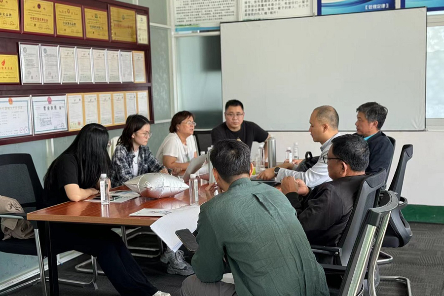 Inspektion der Kundenfabrik in Myanmar