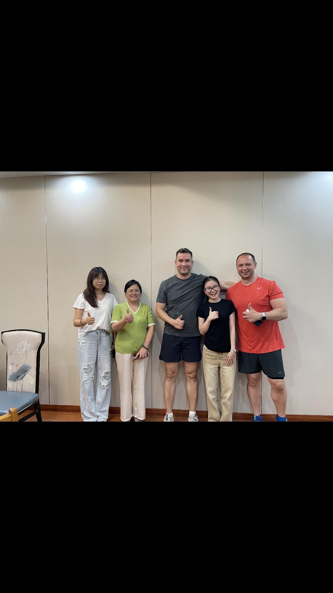 Russischer Kunde besucht Luo Ming Purification zur Inspektion vor Ort